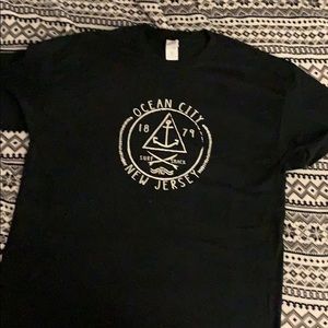 Tee shirt